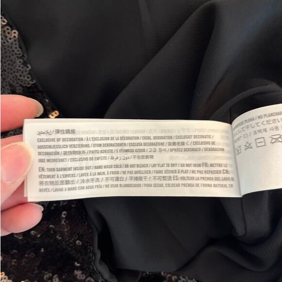 Abercrombie & Fitch Womens Black Full Sequin Puff Short Sleeve Blouse Size Small - Picture 6 of 8